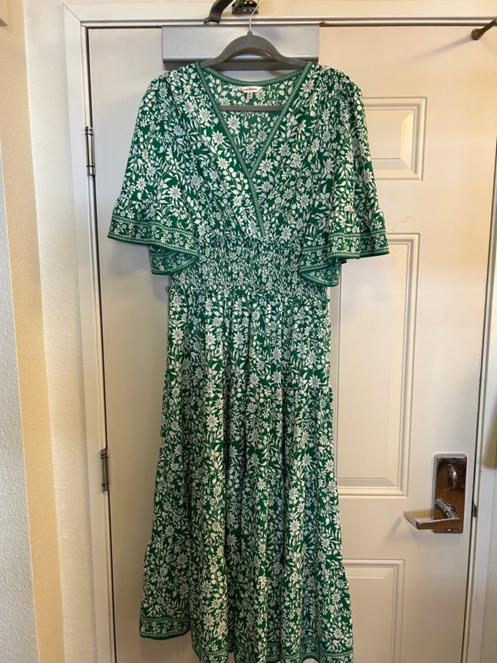 Max Studio Green and White Floral V-Neck Maxi Dress Size XL